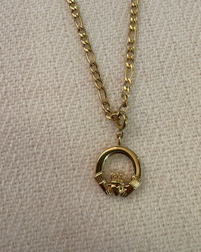 Claddagh Charm Necklace | Réalta
