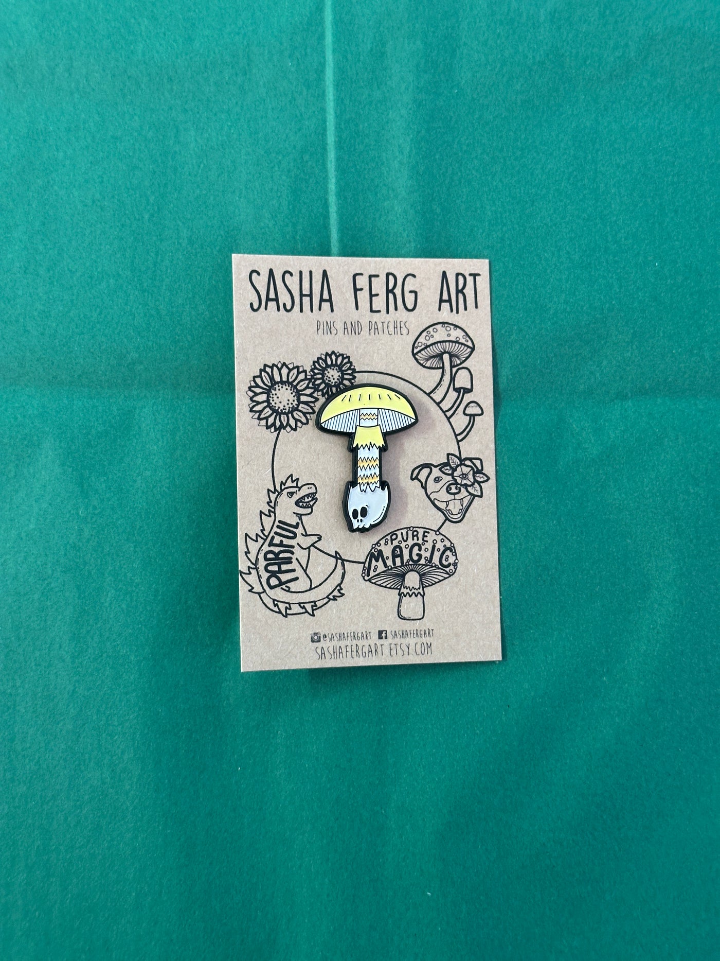 Mushroom Skull Pin | Sasha Ferg Art