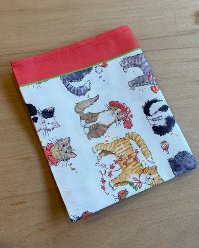Christmas Cats Cotton Tea Towel | Samuel Lamont
